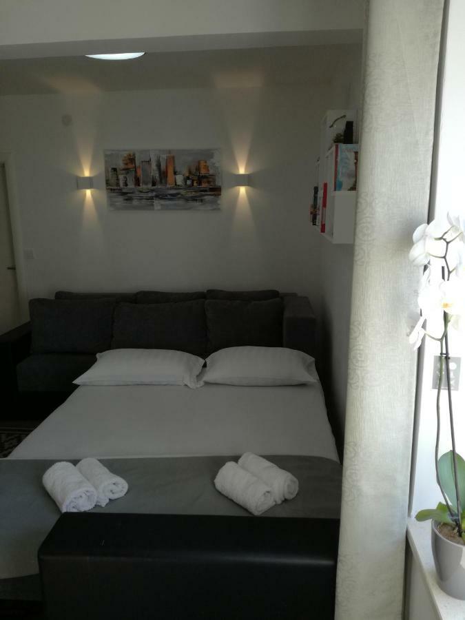 Apartments Magli คาชเตลา ภายนอก รูปภาพ